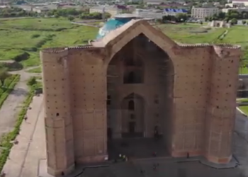 Қос қақпалы