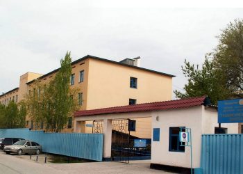 ТҮРКІСТАН ОБЛЫСЫНЫҢ ДӘРІГЕРЛЕРІ COVID-19 ИНФЕКЦИЯСЫН ЖҰҚТЫРҒАН НӘРЕСТЕНІ ЕМДЕП ШЫҒАРДЫ