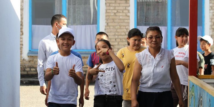 МАҚТААРАЛДА СУ ТАСҚЫНЫНАН ЗАРДАП ШЕККЕН МЕКТЕП ЖАСЫНДАҒЫ БАЛАЛАРҒА АРНАЛҒАН 10 КҮНДІК ЛАГЕРЬ АЯҚТАЛДЫ