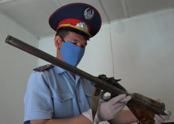 ТҮРКІСТАН ОБЛЫСЫНЫҢ ПОЛИЦЕЙЛЕРІ 27 ҚАРУ ТӘРКІЛЕДІ