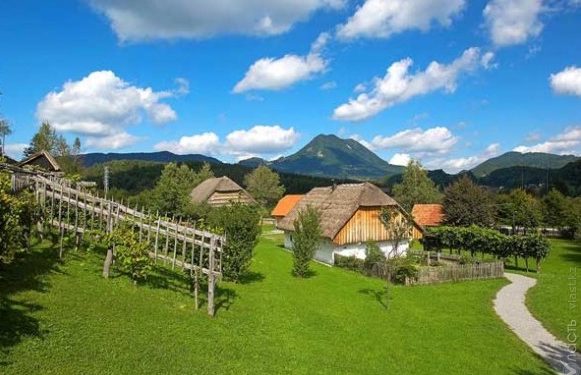 ЭКОТУРИЗМДІ ДАМЫТУҒА ЕРЕКШЕ НАЗАР АУДАРЫЛУДА