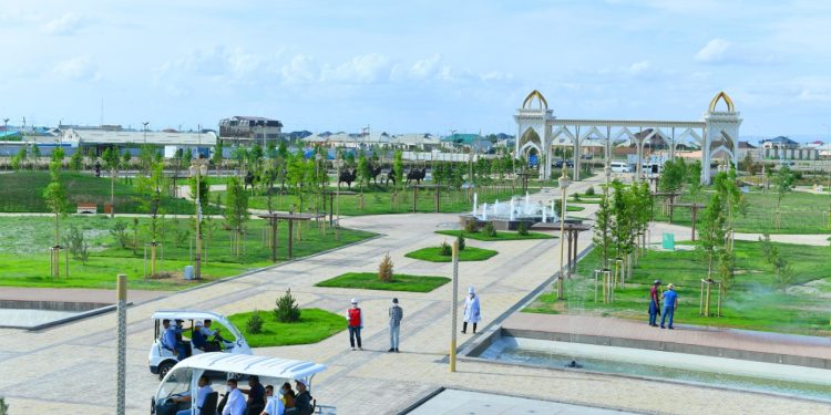 ТҮРКІСТАН ОБЛЫСЫНДА ҚОҒАМДЫҚ ОРЫНДАР МЕН НЫСАНДАР ӨЗ ЖҰМЫСЫН БАСТАДЫ