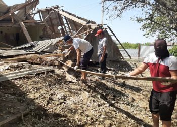 МАҚТААРАЛ АУДАНЫНДА СУ БАСҚАН АУЫЛДАРДЫ КҮЛ ҚОҚЫСТАН ТАЗАРТУ ЖҰМЫСТАРЫ ЖАЛҒАСУДА