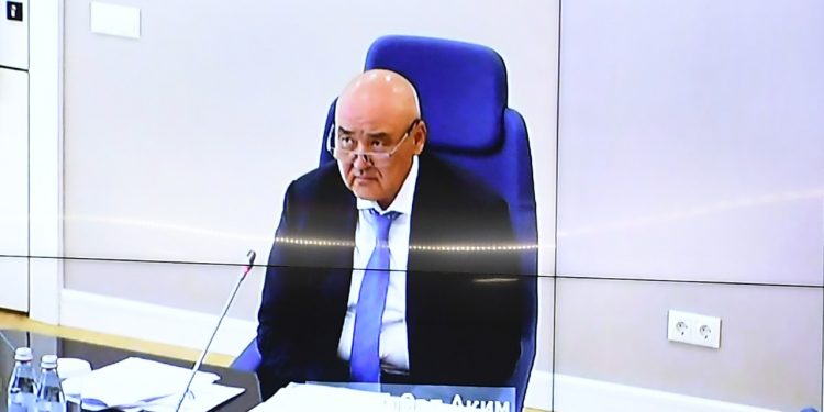 Өмірзақ Шөкеев қатаң карантиндік шектеу шараларын сақтауды ескертті