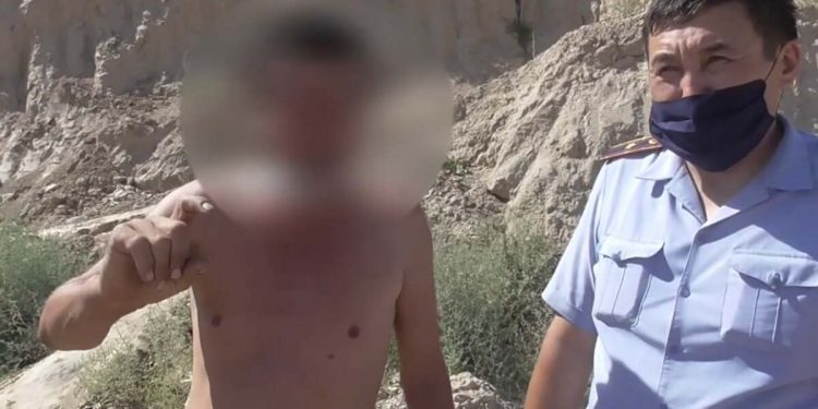 Шымкентте жергілікті тұрғынды ұрып, көшеге лақтырып кеткен