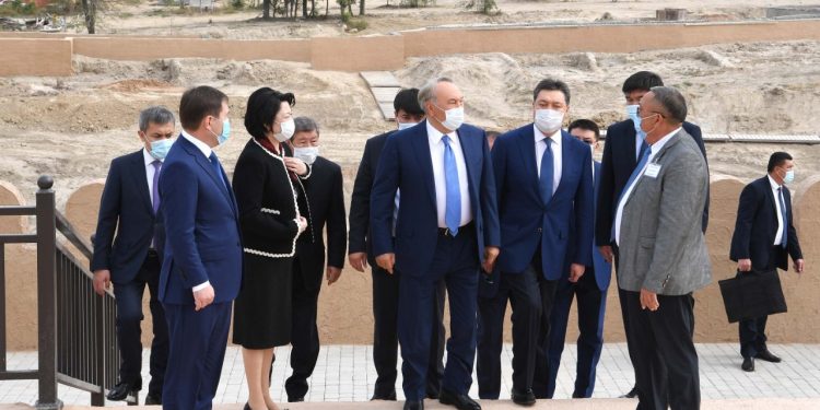 Нұрсұлтан Назарбаев «Шымкент ескі қалашығы» археологиялық нысанында болды