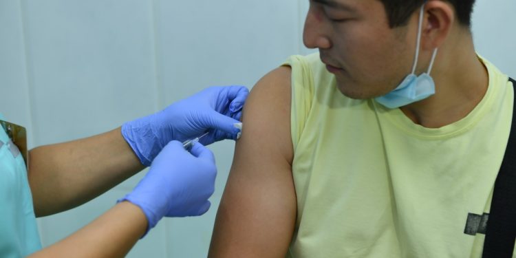 Бір күнде 4000-ға жуық азамат тұмауға қарсы екпе қабылдады