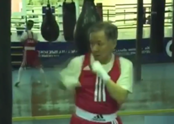 Мәжіліс төрағасының жаттыққан сәтінен видео пайда болды (видео)