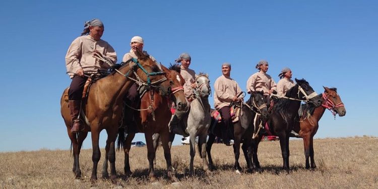 «Ұлттық мұра жаршысы» деректі фильмінің тұсауы кесілді