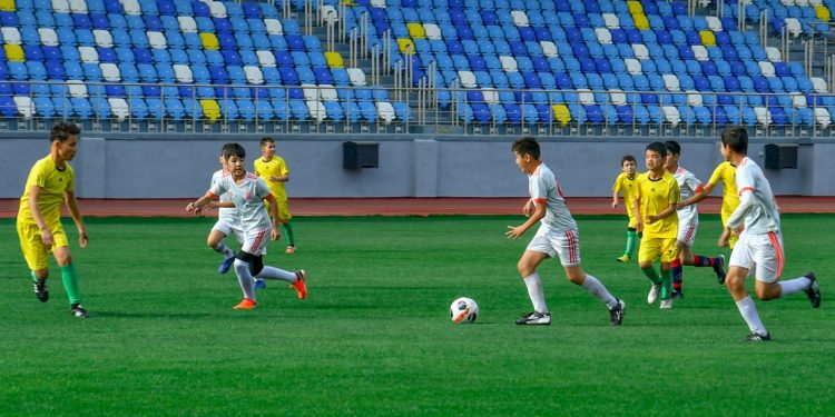 Түркістан-аренада алғашқы ойын өтті