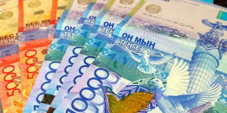Түркістан тұрғындарына 50 мың теңдеген берілді