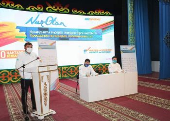 «Nur Otan» партиясының мүшелері Шолаққорған ауылының тұрғындарымен кездесті