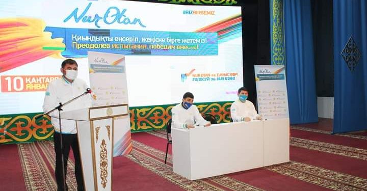 «Nur Otan» партиясының мүшелері Шолаққорған ауылының тұрғындарымен кездесті