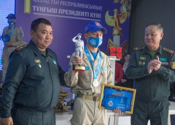 Түркістан : «Барыс» әскери-патриоттық клубының тәрбиеленушілері марапатталды