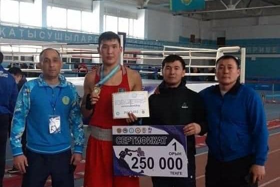 Түркістандық боксшылар ел біріншілігінде топ жарды