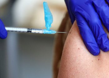 Коронавирусқа қарсы екпеден ер адам қайтыс болды