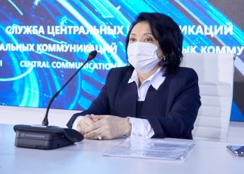 Сарапшылар Covid-19 вакцинациясы төңірегіндегі миф пен фактілер туралы айтты