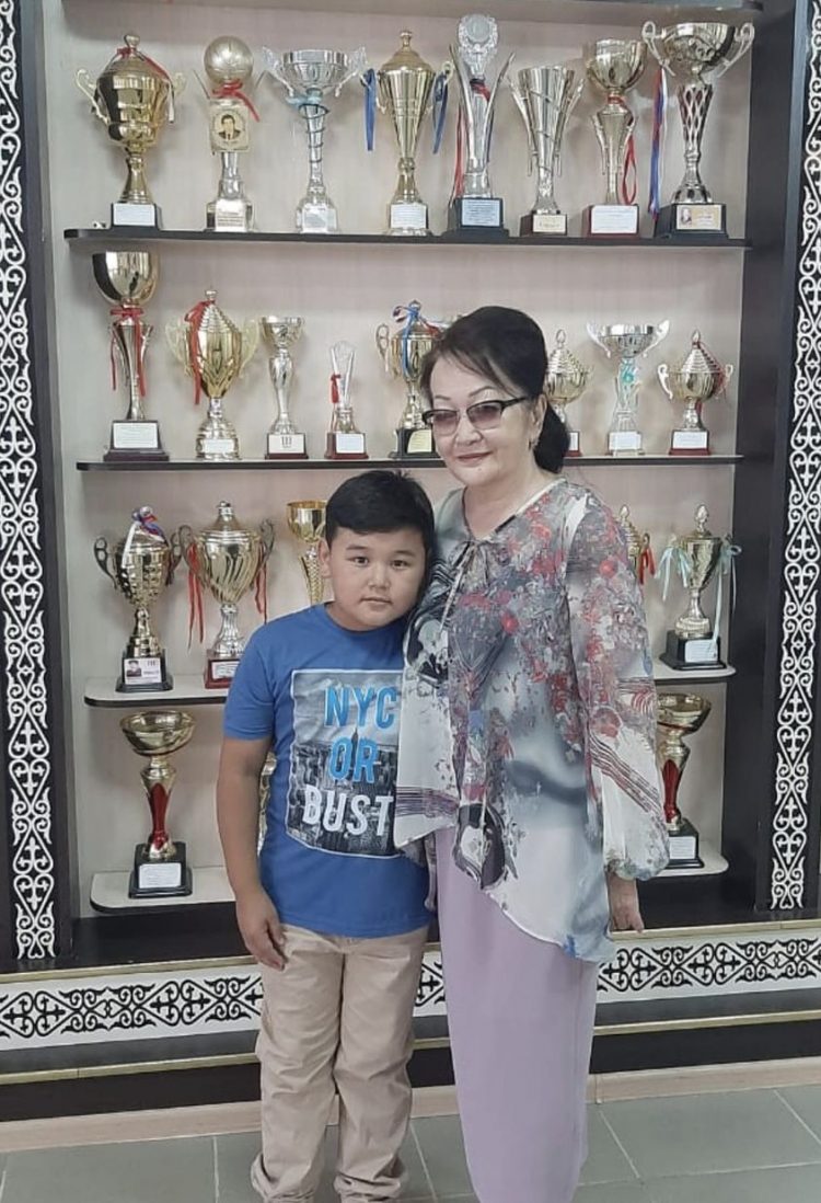 Елбасы құрметіне бөленген ұстаз