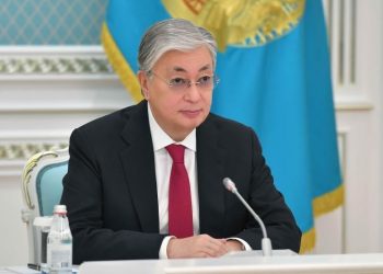 ҚР Президенті шетелдіктерге жер сатуға заң жүзінде біржола тыйым салуды тапсырды