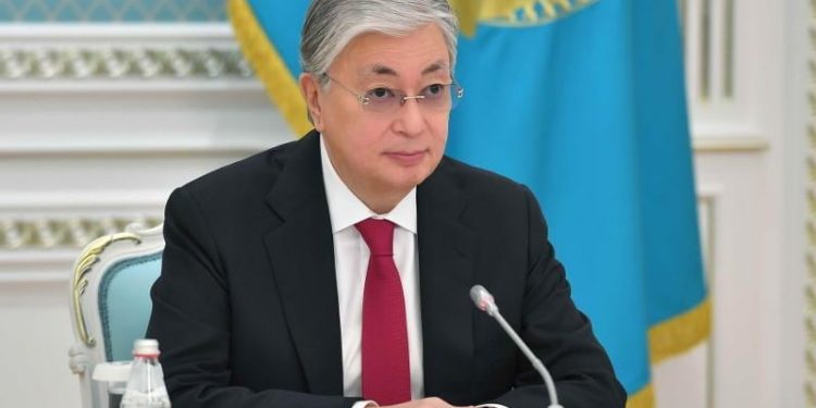 ҚР Президенті шетелдіктерге жер сатуға заң жүзінде біржола тыйым салуды тапсырды