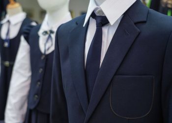 Мектеп формасына қатысты шешімді ата-аналардың өздері қабылдайды