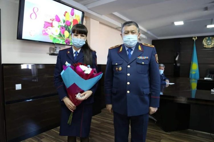 Мереке қарсаңында полицей арулар марапатталды