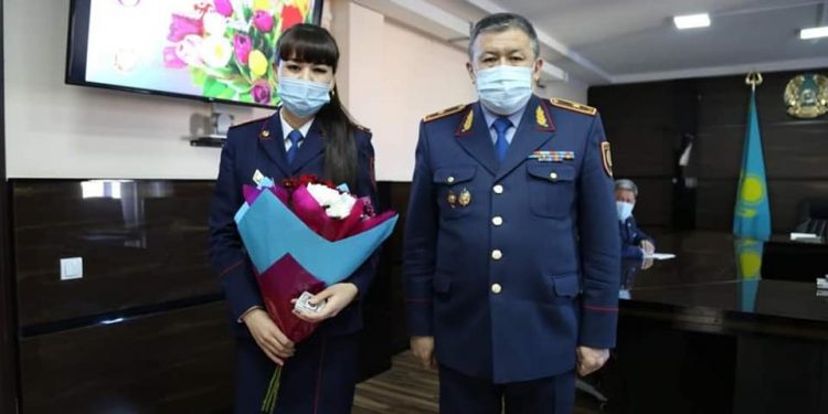 Мереке қарсаңында полицей арулар марапатталды