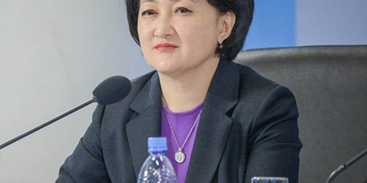 Ақтоты Райымқұлова шығармашыл балалармен кездесті