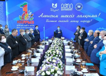 Шымкенттіктер алғыс айту күнін атап өтті
