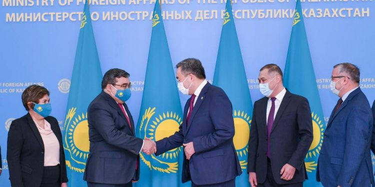 Қазақстанның жаңа елшілері ант қабылдады
