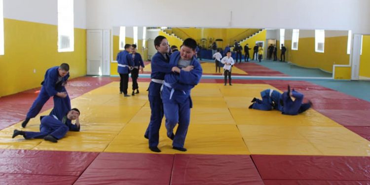 Сайрам ауданында тойхана спорт нысанына айналды