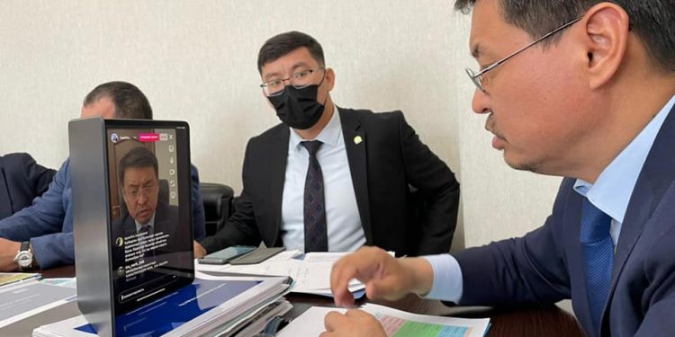 Қала әкімінің орынбасары тікелей эфирде тұрғындар сауалына жауап берді