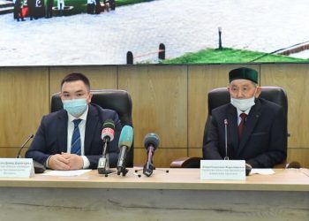 Түркістанды абаттандыруға ақсақалдар белсене атсалысуда