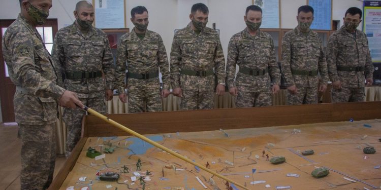 Шымкентте батальон командирлерінің жиыны өтті