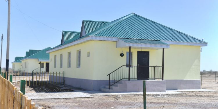 Мақтааралда аса мұқтаж отбасылар баспаналы болды