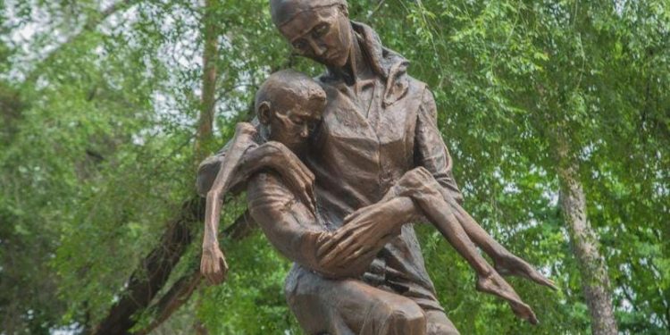 Шымкент: 1000-нан астам саяси қуғын-сүргін ардагерлері мен қайтыс болғандардың балаларына әлеуметтік қолдау жасалды