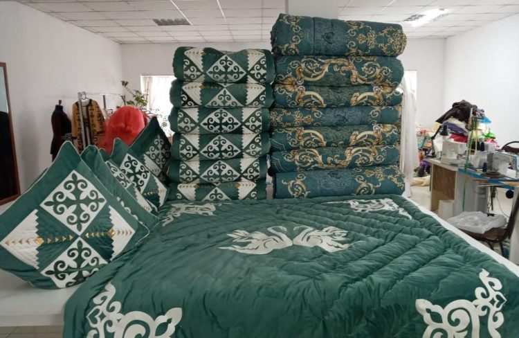 Түркістан: Төлебилік тұрғын мемлекеттің қолдауымен тігін шеберханасын ашты