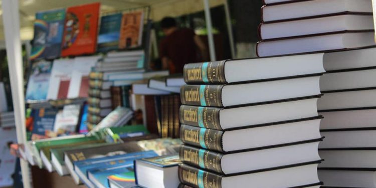 Шымкентте өткен «Farabi offline: ПарақTIMES» кітап жәрмеңкесінде 18 мекеменің кітаптары қойылды