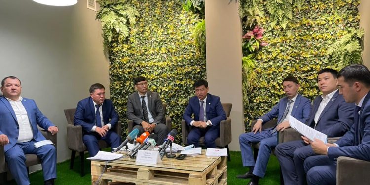 Шымкентте жыл соңына дейін 248,8 шақырым жол пайдалануға беріледі