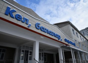 Шымкентте жаңа оқу жылы апатты мектепсіз басталады