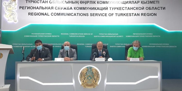 Түркиялық дәрігерлер Түркістанда ақысыз ота жасауда