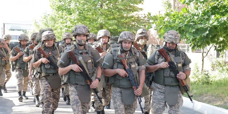 Шымкентте әскери бөлімдердің жауынгерлік дайындығы пысықталды