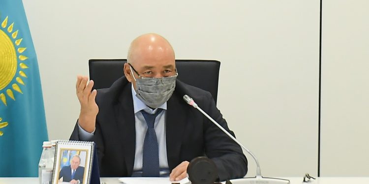 Өмірзақ Шөкеев: «Таңғы сағат 5-те тұру керек»