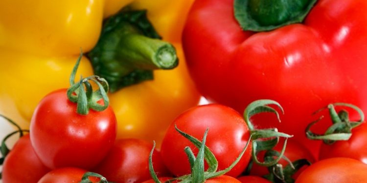 Ауыл шаруашылығы министрлігі елге қызанақ пен бұрыш әкелуге тыйым салды