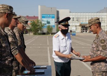 Шымкент : Сарбаздар Отан алдындағы борышын өтеді