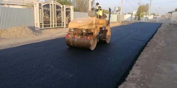 Түркістан: Жетісай ауданында биыл 105 көше асфальтталады