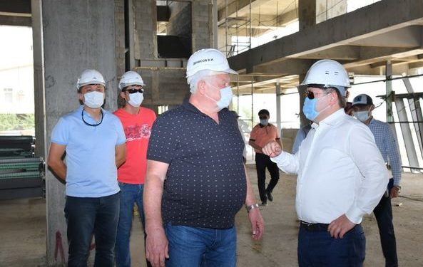 Шымкент әкімі әуежайдың жаңа терминал құрылысының барысын тексерді