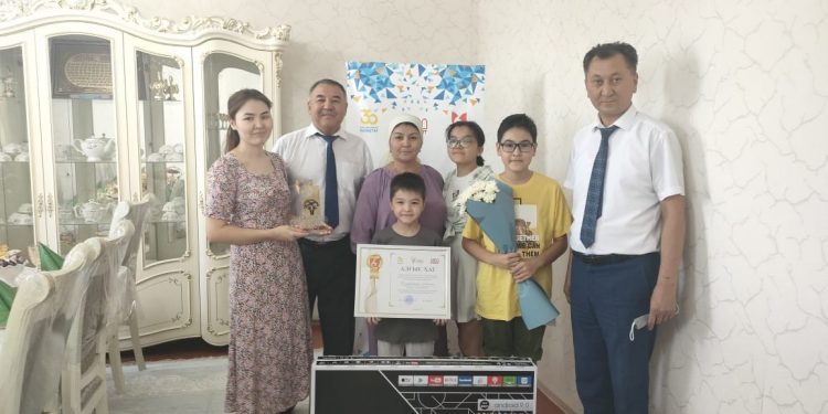 Еңбекші ауданының мерейлі отбасылары марапатталды