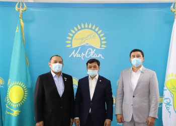 «Nur Otan»: Cауран аудандық филиалы ашылып, төрағасы сайланды