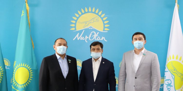 «Nur Otan»: Cауран аудандық филиалы ашылып, төрағасы сайланды